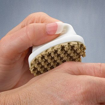 skinsational brush on hand