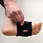 Contoured wrap and detachable stay for optimal support.